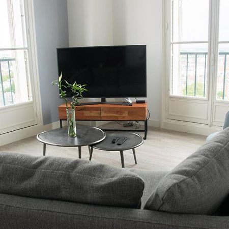 15Eme Droite - Tour Perret - Centre-Ville - 4 Etoiles 阿棉 外观 照片